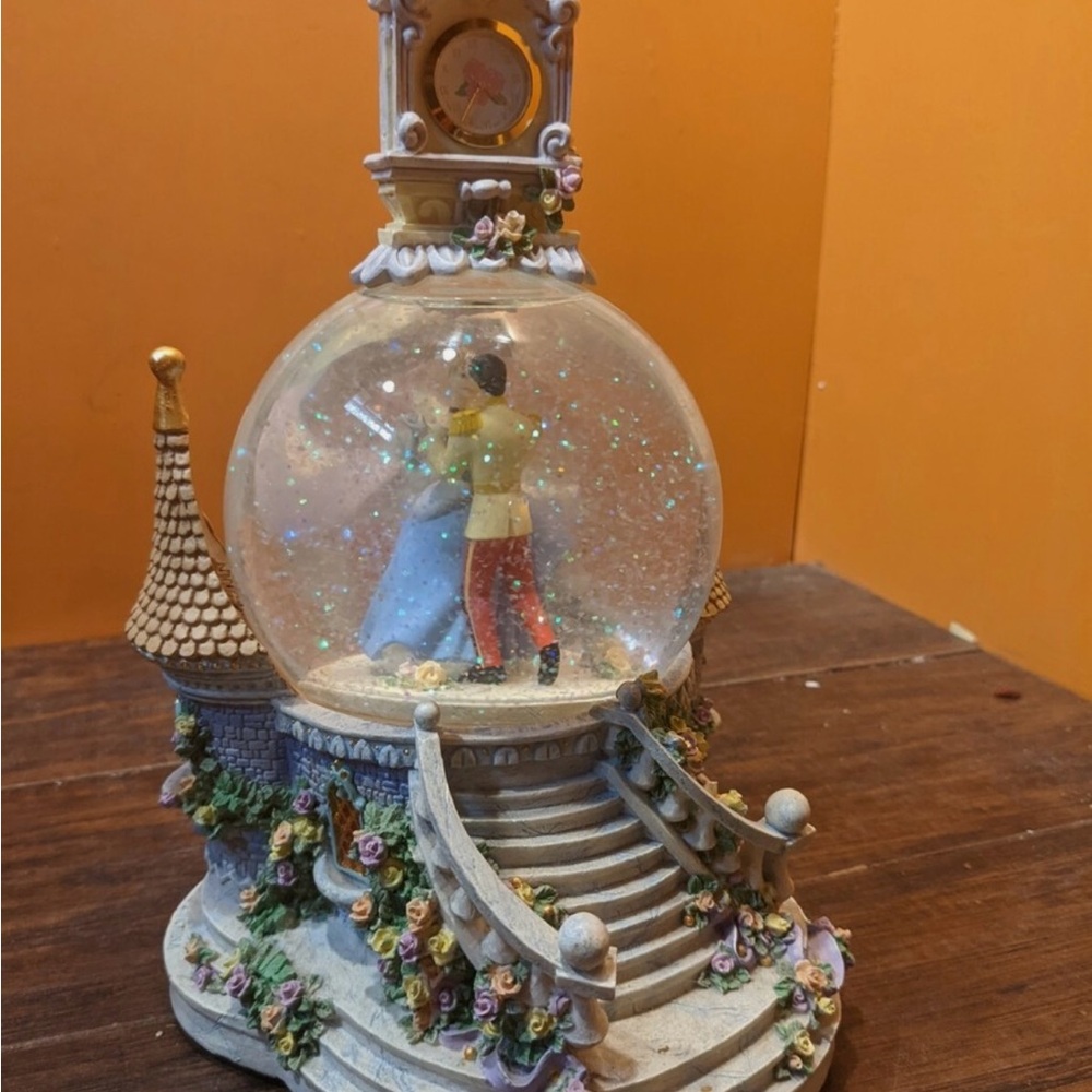 Disney Cinderella Snow Globe with Glitter